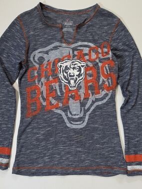 Majestic Fan Fashion Chicago Bears T-Shirt Womens Small NFL Team Logo